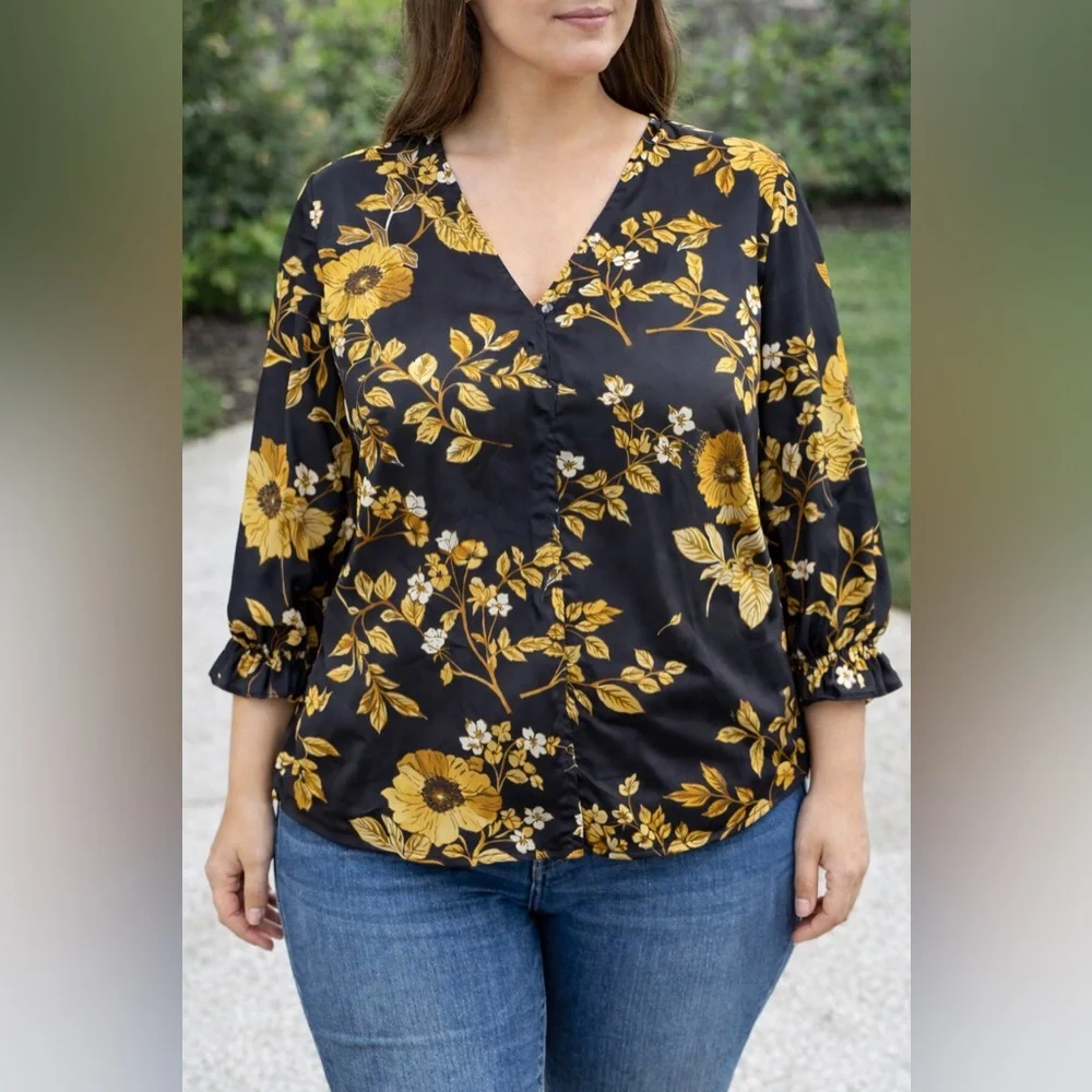 Zac & Rachel Black with Beige Floral Top size 2X - Picture 1 of 14